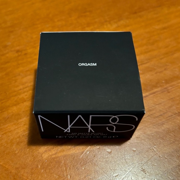 NARS Air Matte Blush Orgasm - Picture 3 of 16